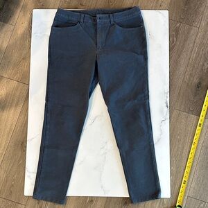 Men's Lululemon Greyish-Blue Jeans Size 34w x 31 length durable